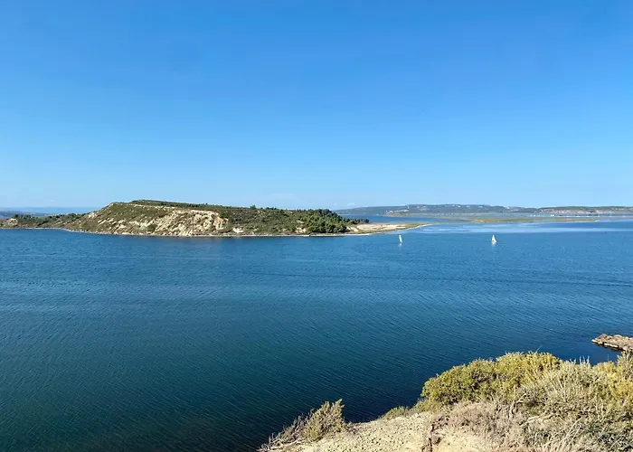 Loft Toit Terrasse - Confort & Nature A Sigean Lägenhet